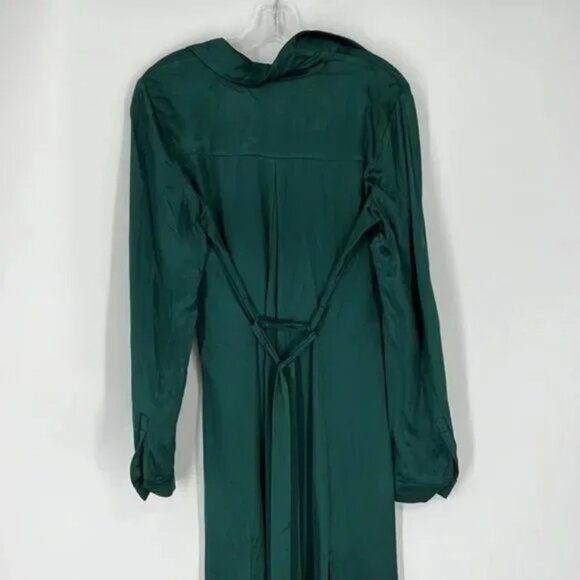 L'ACADEMIE The Long Sleeve Shirt Dress in Emerald - Picture 7 of 8
